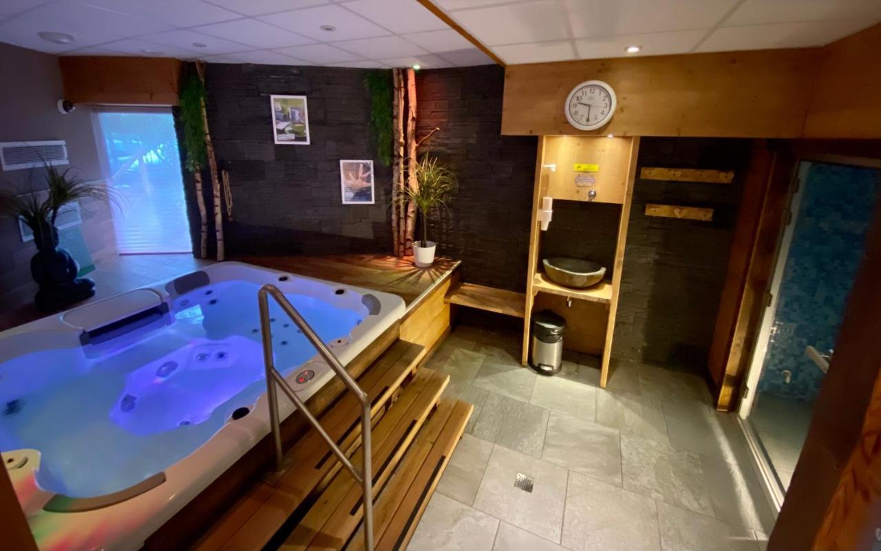 Logis Hotel Les Ancolies Arêches Eksteriør bilde